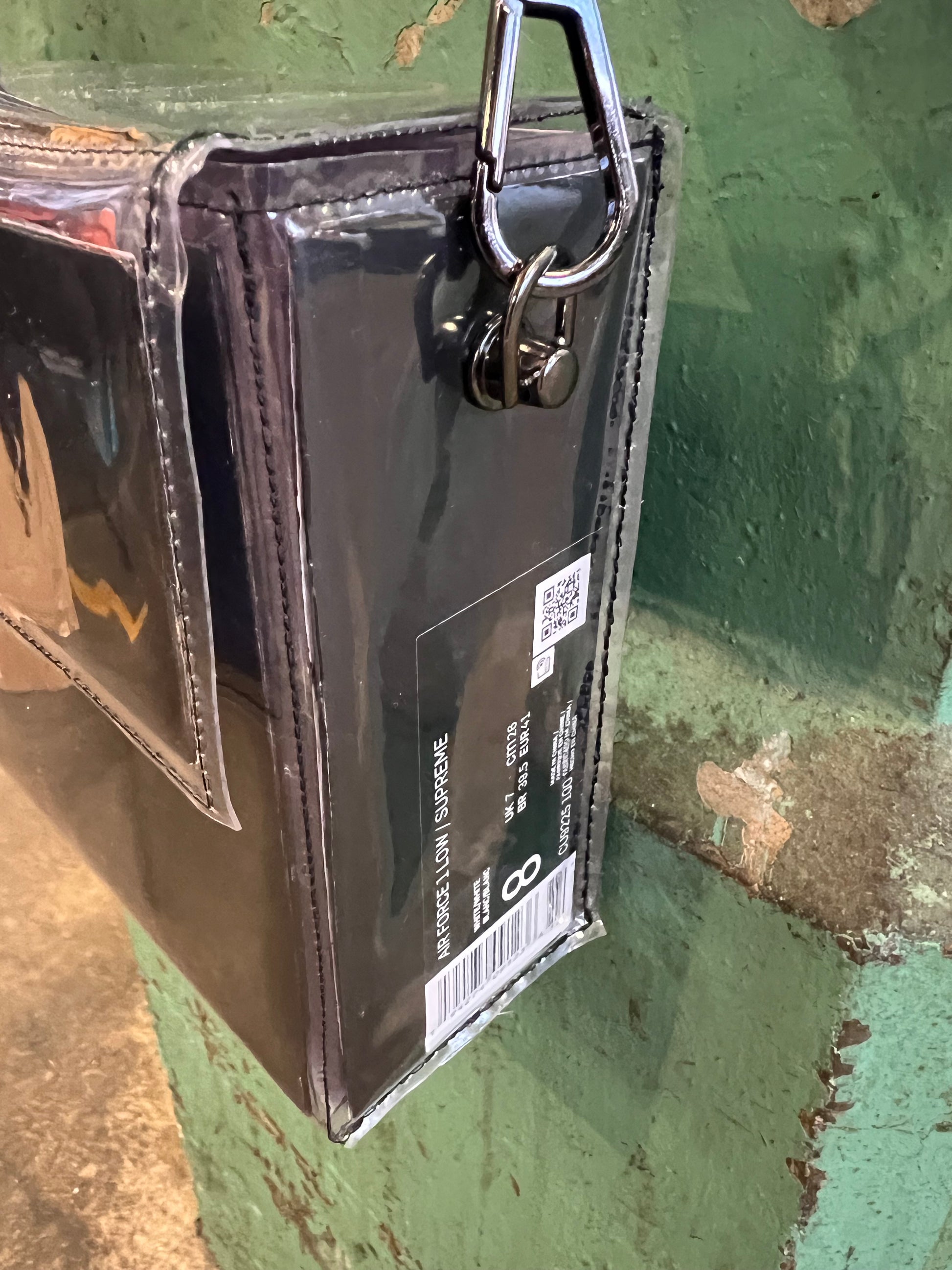 Box to box red purple