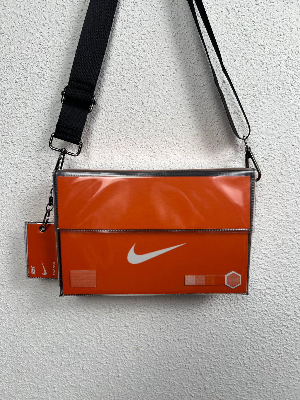 Orange Juicy pantone
