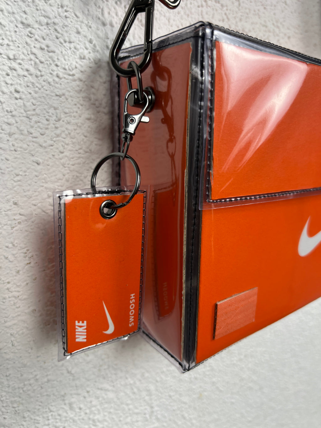 Orange Juicy pantone